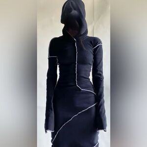 Black Long-Sleeve Hooded Bodycon Dress with Contrast Seams